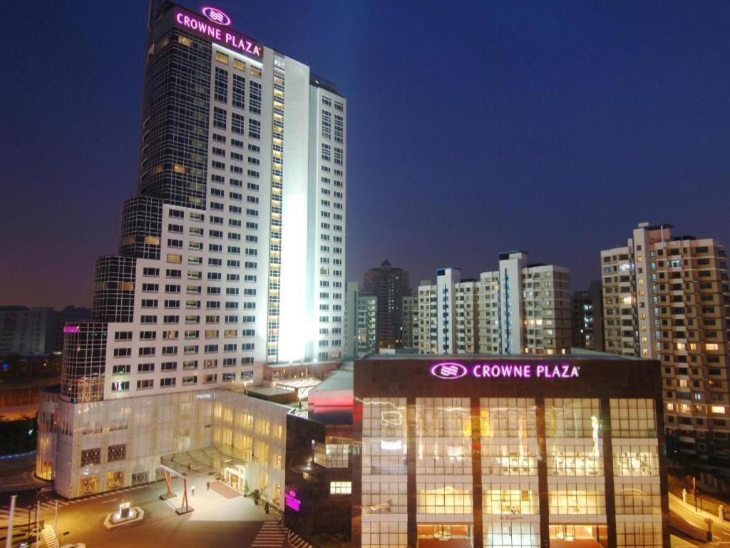 Crowne Plaza Shanghai Pudong By Ihg Exteriör bild